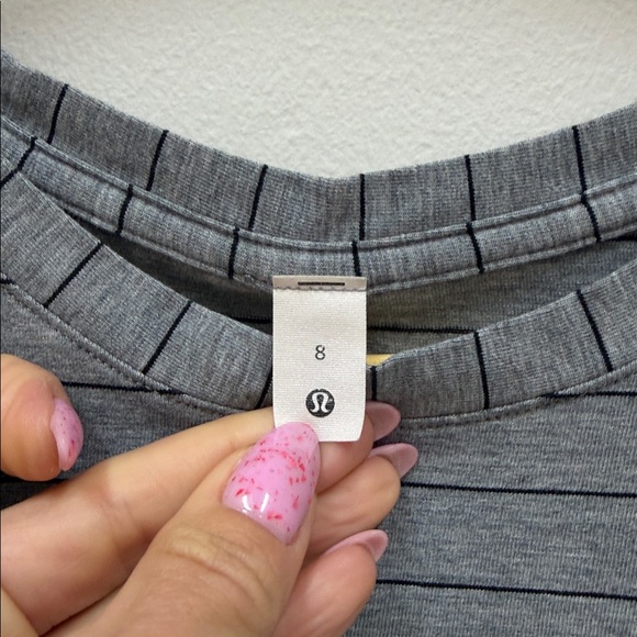 Lululemon Gray with Black Stripe Love Tee Sz 8! - Picture 4 of 7